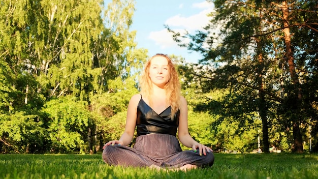 Reduce Stress: 15-Minute Mindfulness for 20% Less Stress in 3 Months