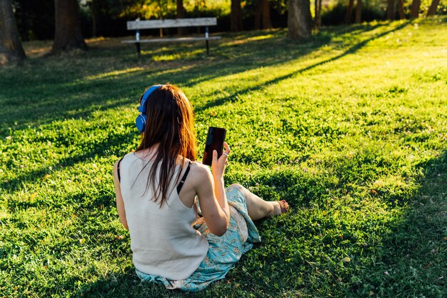 Mindful Tech Use in 2025: Reclaim 2 Hours of Your Day