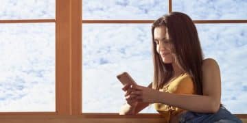 The Updated 2025 Guide to Mindful Tech Use: Reclaim Your Day - Cover Image